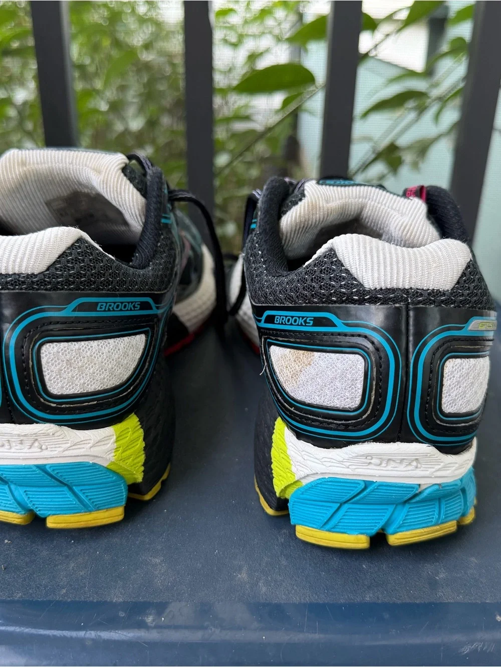Brooks Black Teal Pink Women's Running Sneakers